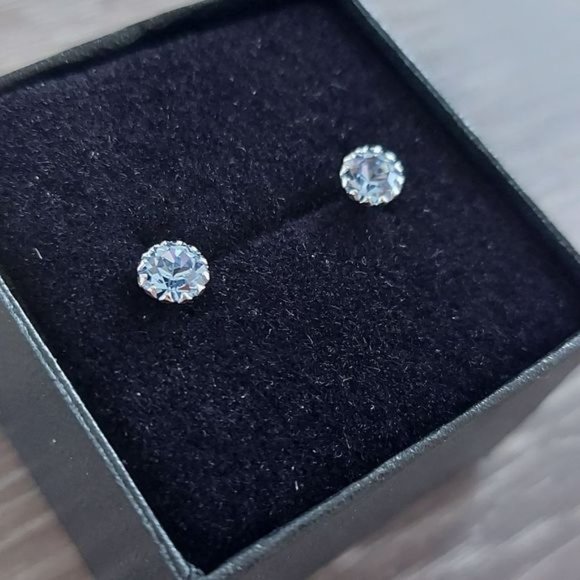 Platinum?Plated 925 Silver March Birthstone CZ Stud Earrings - Picture 2 of 7